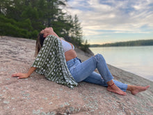 Load image into Gallery viewer, August Vibes
